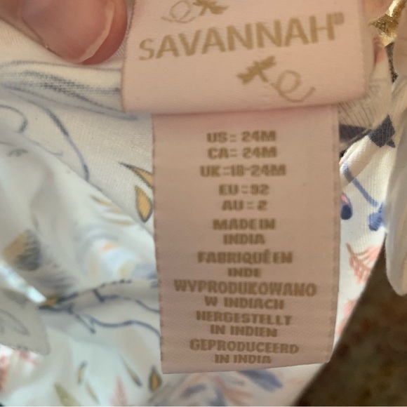 👗Savannah 24 months Dress with bunnies, gold accents, EUC - Picture 6 of 6